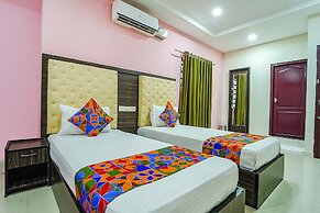 Fabhotel Central Inn Residency