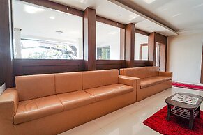 Fabhotel Central Inn Residency