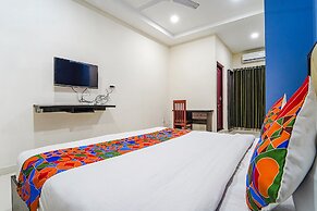 Fabhotel Central Inn Residency