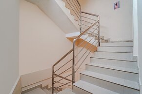 Fabhotel Central Inn Residency