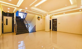 Fabhotel The Golden Leaf