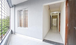 FabHotel Silver 9