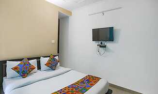 Fabhotel Lily Grand