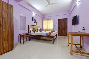 FabExpress Morjim Paradise