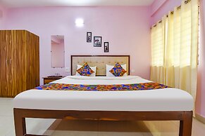 FabExpress Morjim Paradise