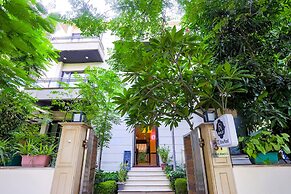 FabHotel Rivlet Residency