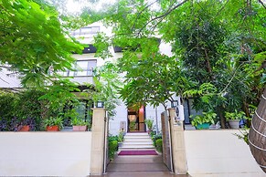 FabHotel Rivlet Residency