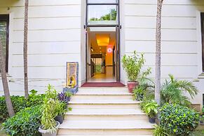 FabHotel Rivlet Residency