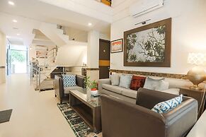 FabHotel Rivlet Residency