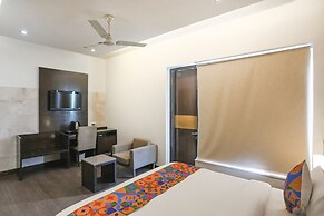 FabHotel Rivlet Residency