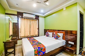 Fabhotel The Seven Wonders