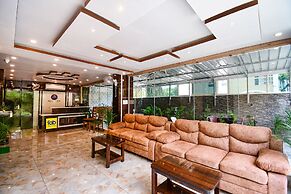 Fabhotel The Seven Wonders