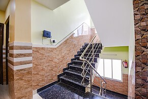 Fabhotel The Seven Wonders