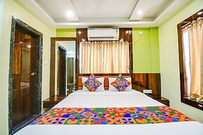 Fabhotel The Seven Wonders