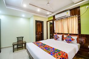 Fabhotel The Seven Wonders