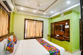 Fabhotel The Seven Wonders