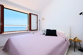 Hedera Estate, Hedera A16