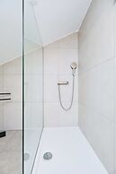 Hedera Estate, Hedera A16