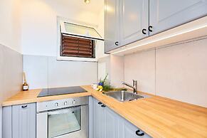 Hedera Estate, Hedera A16