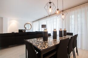 Valencia Luxury - Boutique Center