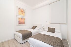 Valencia Luxury - Boutique Center