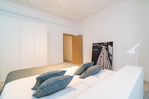 Valencia Luxury - Boutique Center