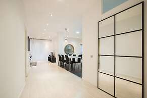 Valencia Luxury - Boutique Center