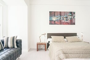 Valencia Luxury - Boutique Center