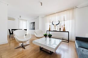 Valencia Luxury - Boutique Center