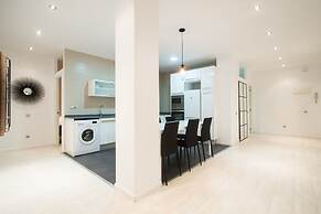 Valencia Luxury - Boutique Center