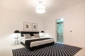 Valencia Luxury - Boutique Center