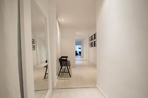 Valencia Luxury - Boutique Center