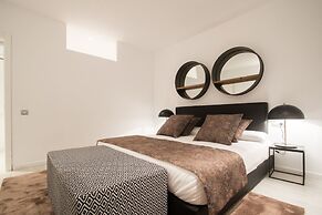 Valencia Luxury - Boutique Center