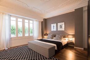 Valencia Luxury - Boutique Center