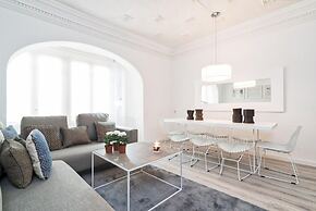 Valencia Luxury - Boutique Center