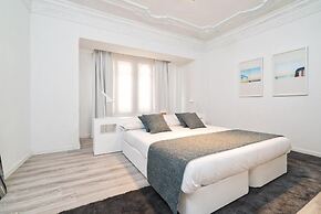 Valencia Luxury - Boutique Center