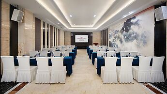 Crowne Plaza Dujiangyan by IHG