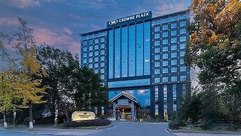 Crowne Plaza Dujiangyan by IHG