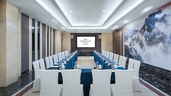 Crowne Plaza Dujiangyan by IHG