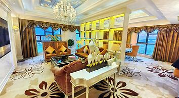 Crowne Plaza Dujiangyan by IHG