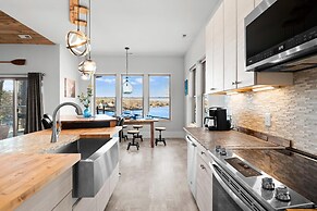 Nancy Key W/pool, Wine Cave, Optional Boat Rental