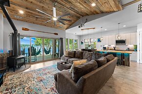 Nancy Key W/pool, Wine Cave, Optional Boat Rental