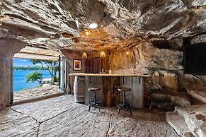 Nancy Key W/pool, Wine Cave, Optional Boat Rental