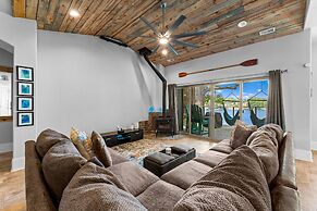 Nancy Key W/pool, Wine Cave, Optional Boat Rental