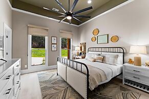 Salience Path W/heated Pool & Game Room