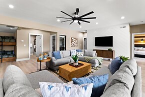 Salience Path W/heated Pool & Game Room