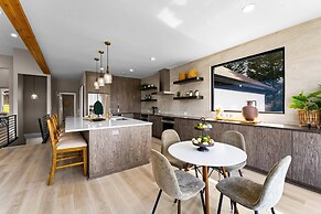 Salience Path W/heated Pool & Game Room