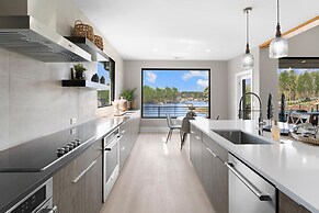 Salience Path W/heated Pool & Game Room