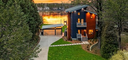 Blue Haven W/game Room, Hot Tub & Optional Boat Rental