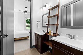 Ambassador Ridge W/optional Boat Rental